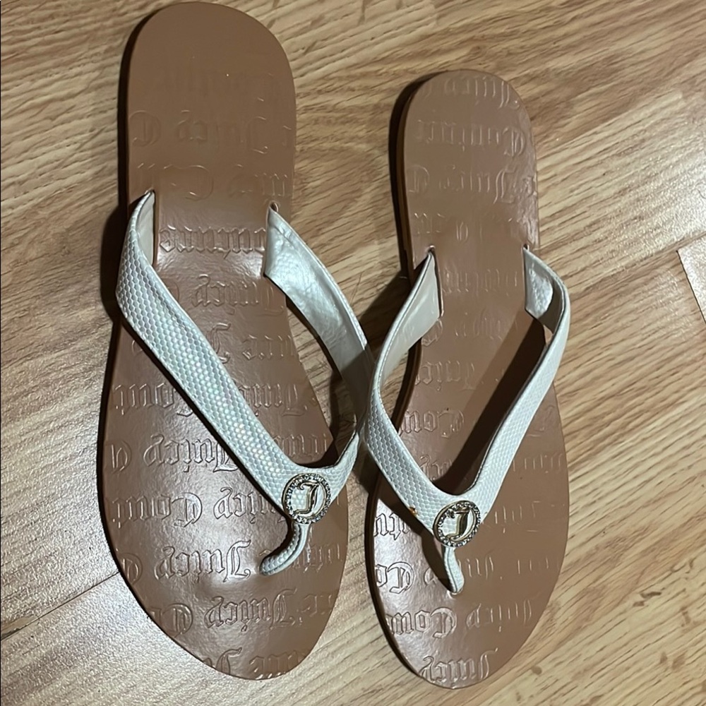 Juicy Couture Stylish White and Brown Women's Sandals
